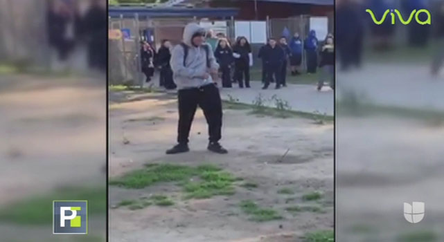 Estudiante Llega A Una Escuela Con Cuchillo Y Los Estudiantes Lo Masacran
