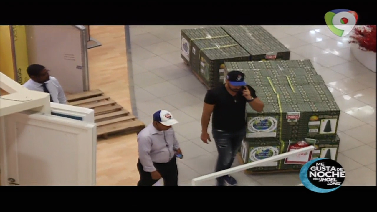 El Hombre Del Celular Nuevamente Hace De Las Suyas