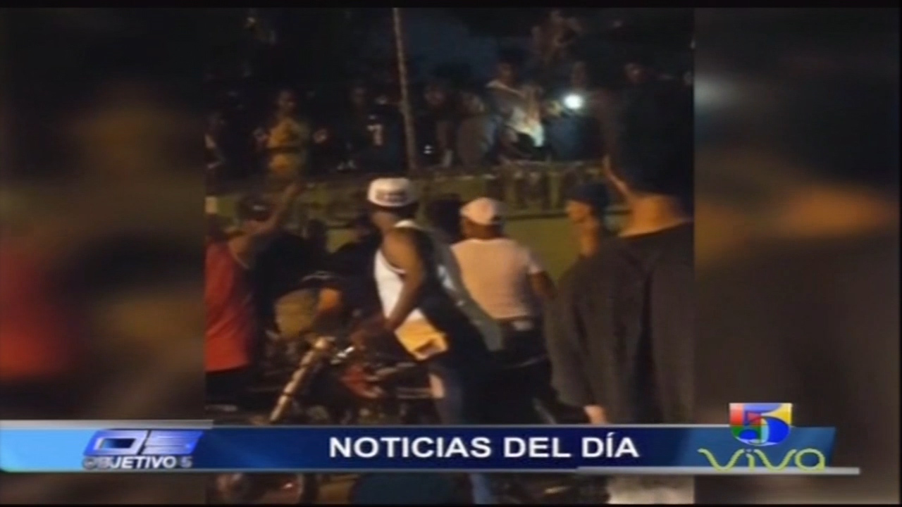 ¡CAPTADO EN CÁMARA! Momento En Que Agentes De La PN Agreden A Pareja De Novios