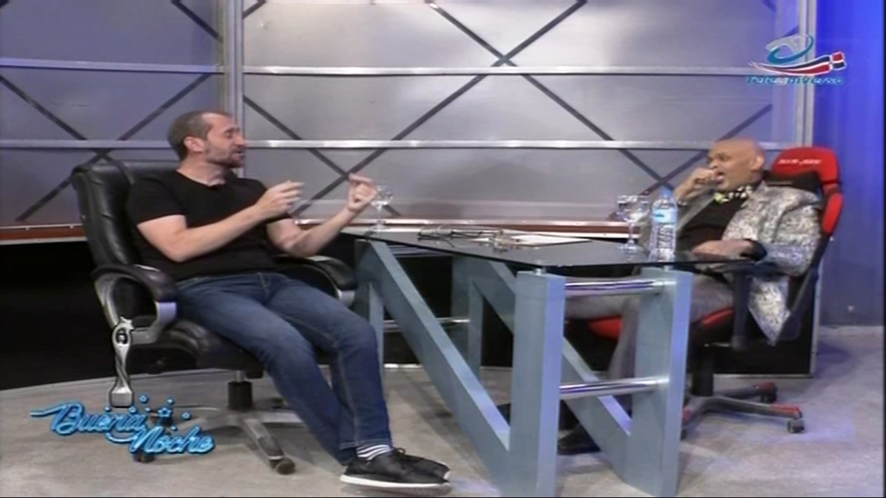 Nelson Javier Entrevista Al Humorista Carlos Sánchez En Buena Noche