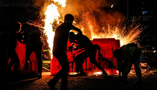 Protestas En Europa Con Motivo De Flexibilización Del Toque De Queda Para Equilibrar La Economía