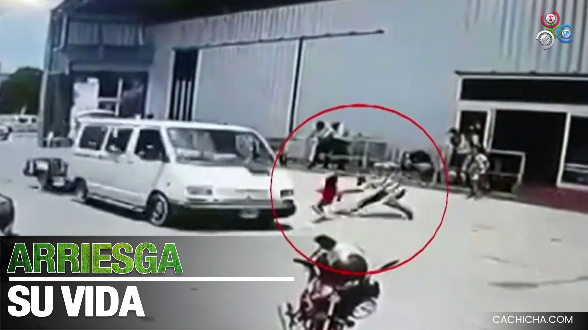 Héroe Arriesga Su Vida Para Salvar A Una Niña De Cuatro Años En Argentina