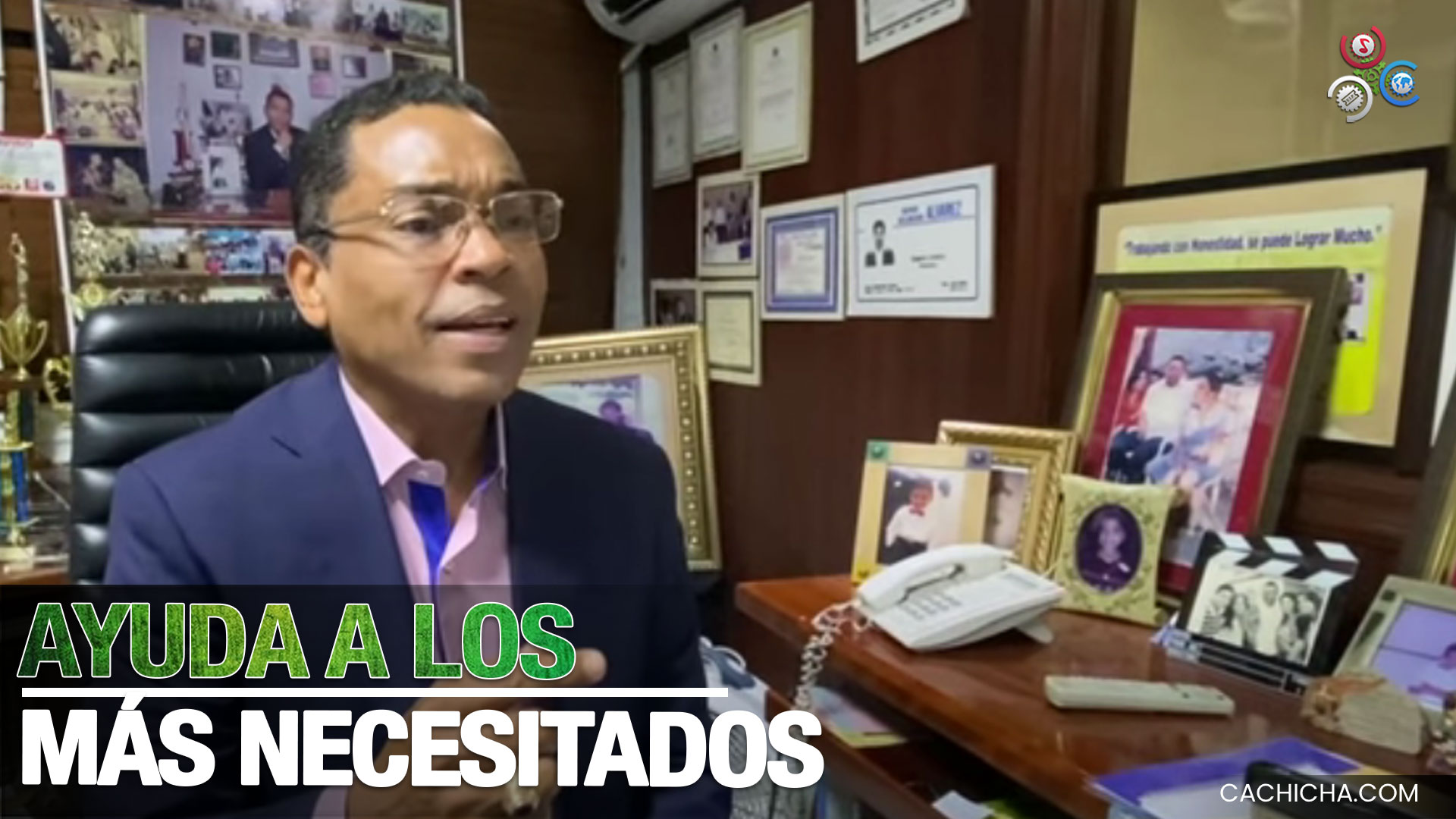 El Pachá Valora La Entrega De Ayuda De La Fundación Ramón Álvarez Con Los Más Necesitados