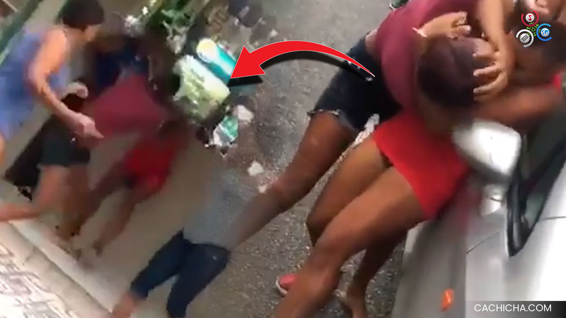 Madre Apoya A Su Hija Mientras Esta Se “desgreña” Con Otra Mujer