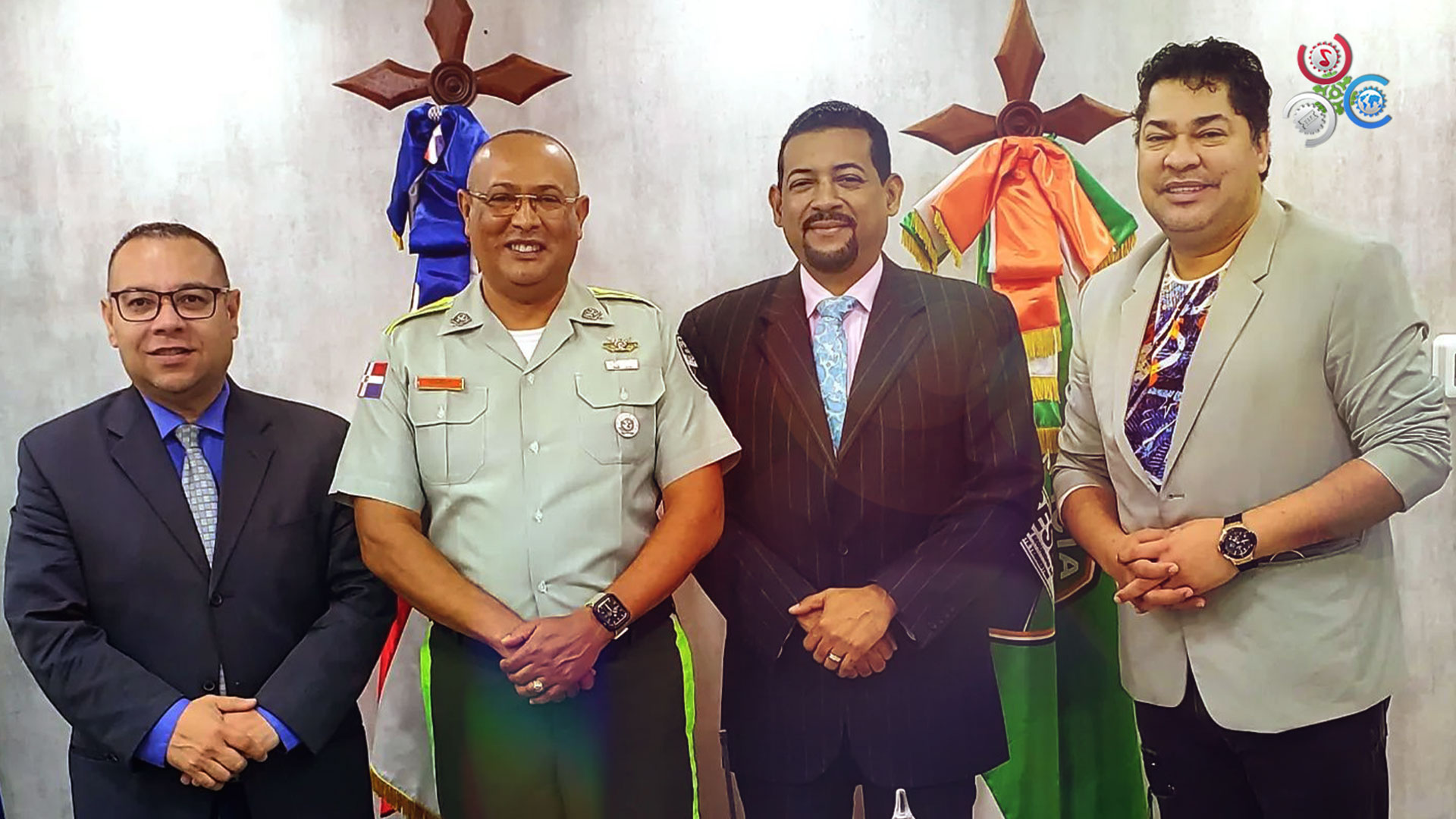 El Pachá Y Cristian Deschamps Visitan A Guzmán Peralta Director Del Digesett