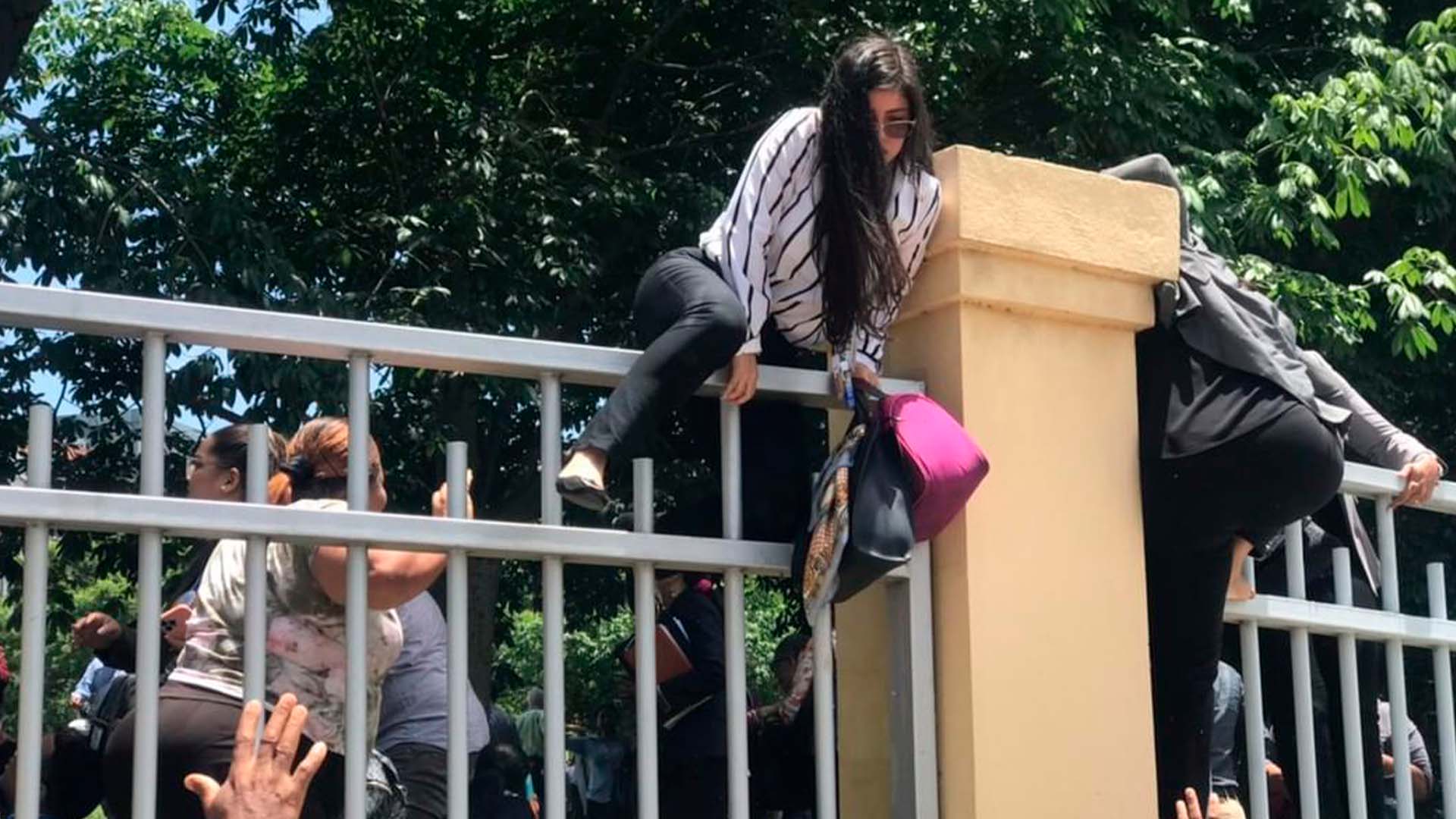 De Esta Manera Huyen Los Empleados Tras Tiroteo Donde Murió El Ministro De Medio Ambiente