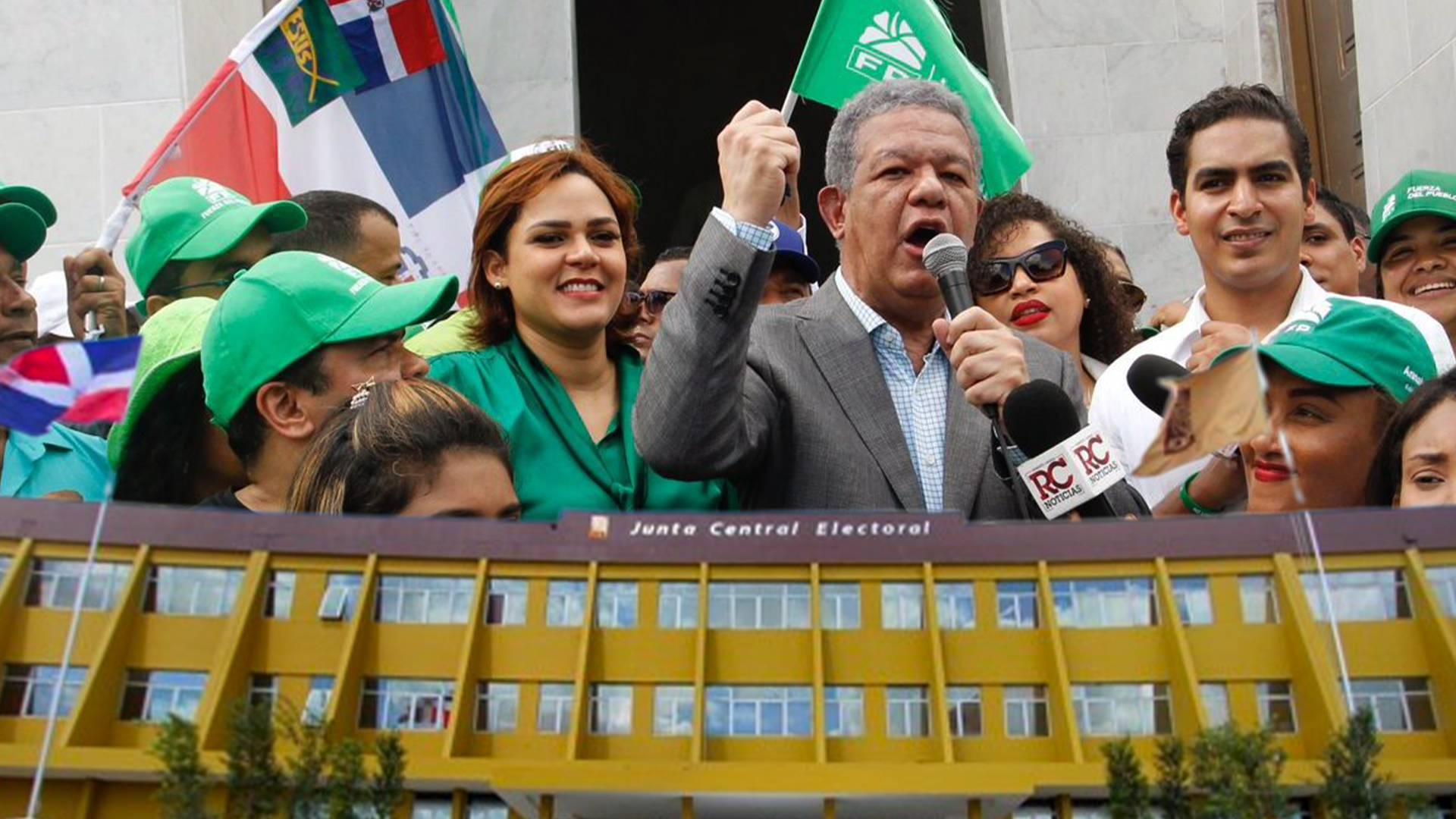 Partidos Políticos Comienzan Su Campaña A Destiempo | La JCE No Impide Nada 