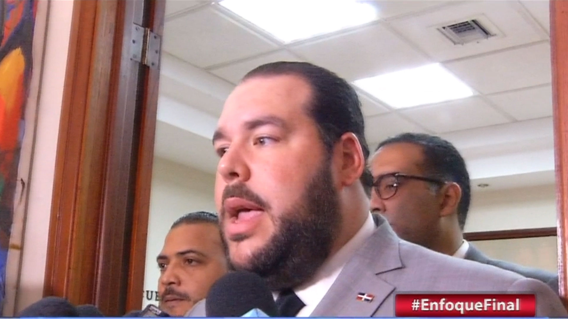 Exponen A Víctor Gómez Casanova Tras Sustraer Dos Vehículos De La Dirección De ADUANAS 