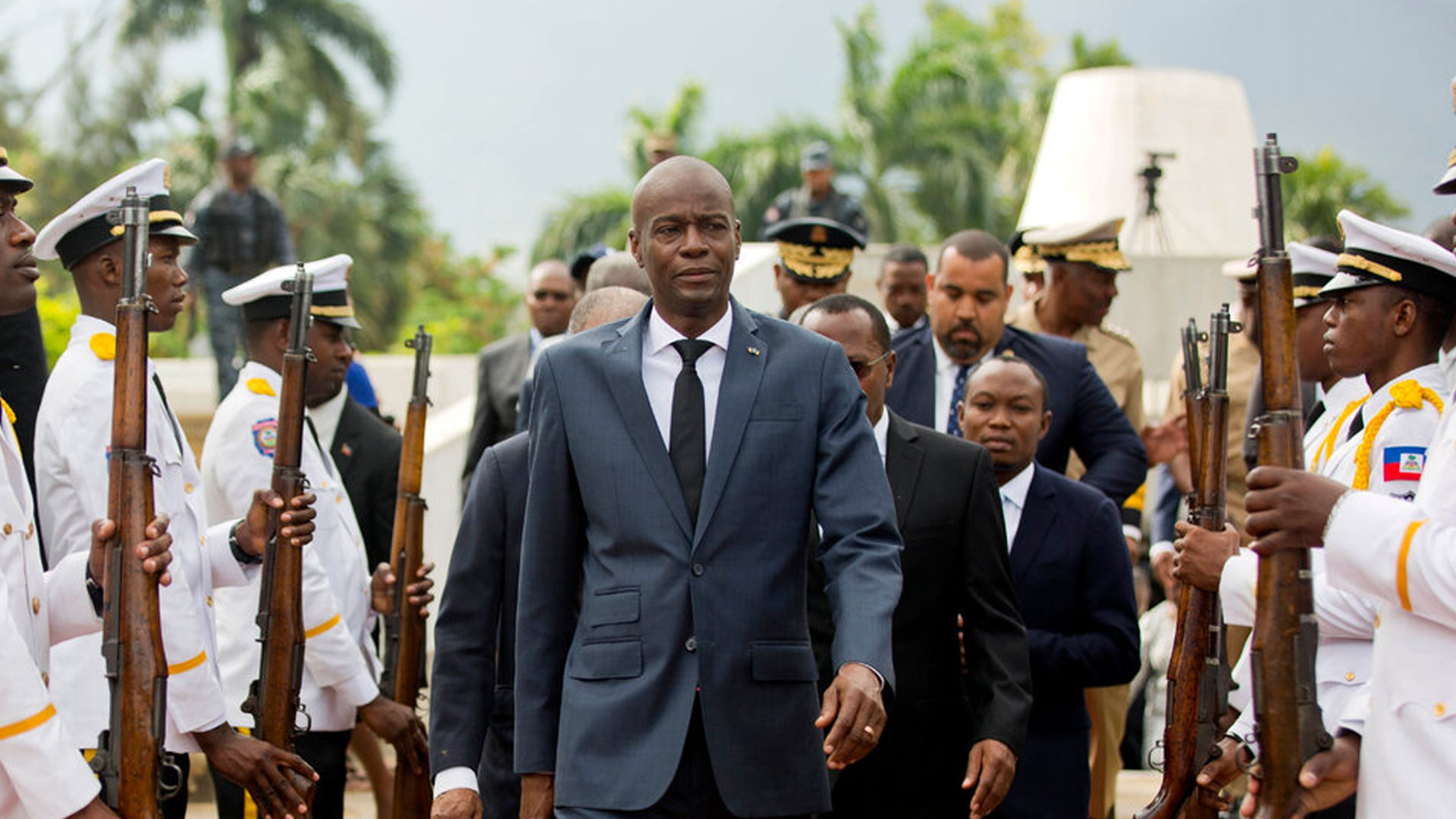 La Seguridad De Un Presidente Nunca Entrega Las Armas “las Preguntas Sin Responder” 