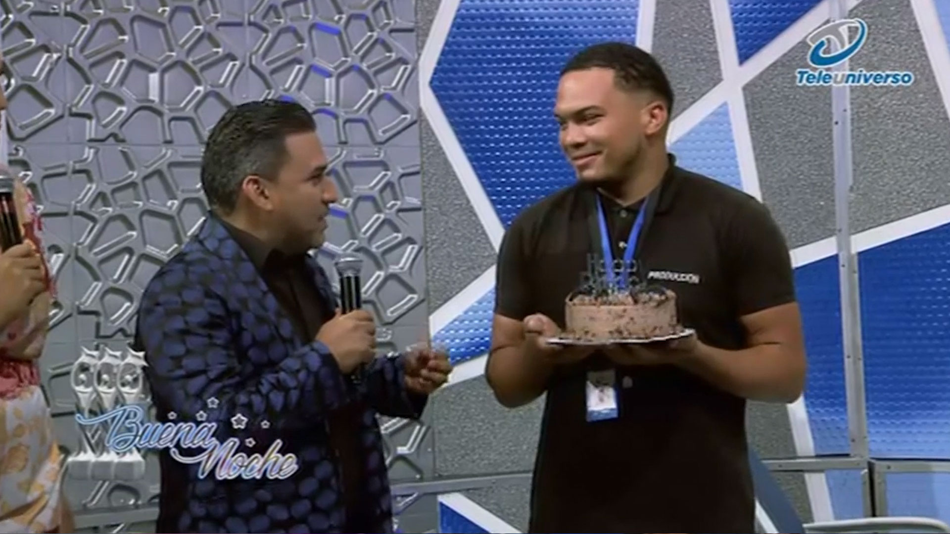 El Elenco De Buena Noche Celebra El Cumpleaños De Raúl (producción) En |   Buena Noche