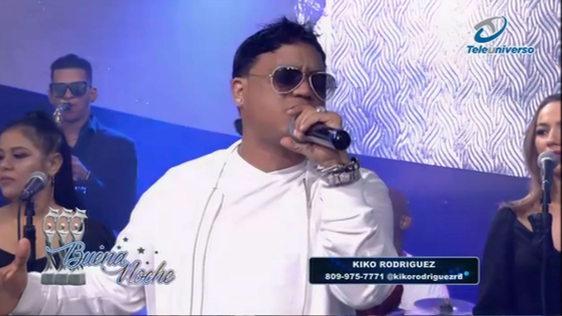 Presentación Musical De Kiko Rodríguez En |  Buena Noche