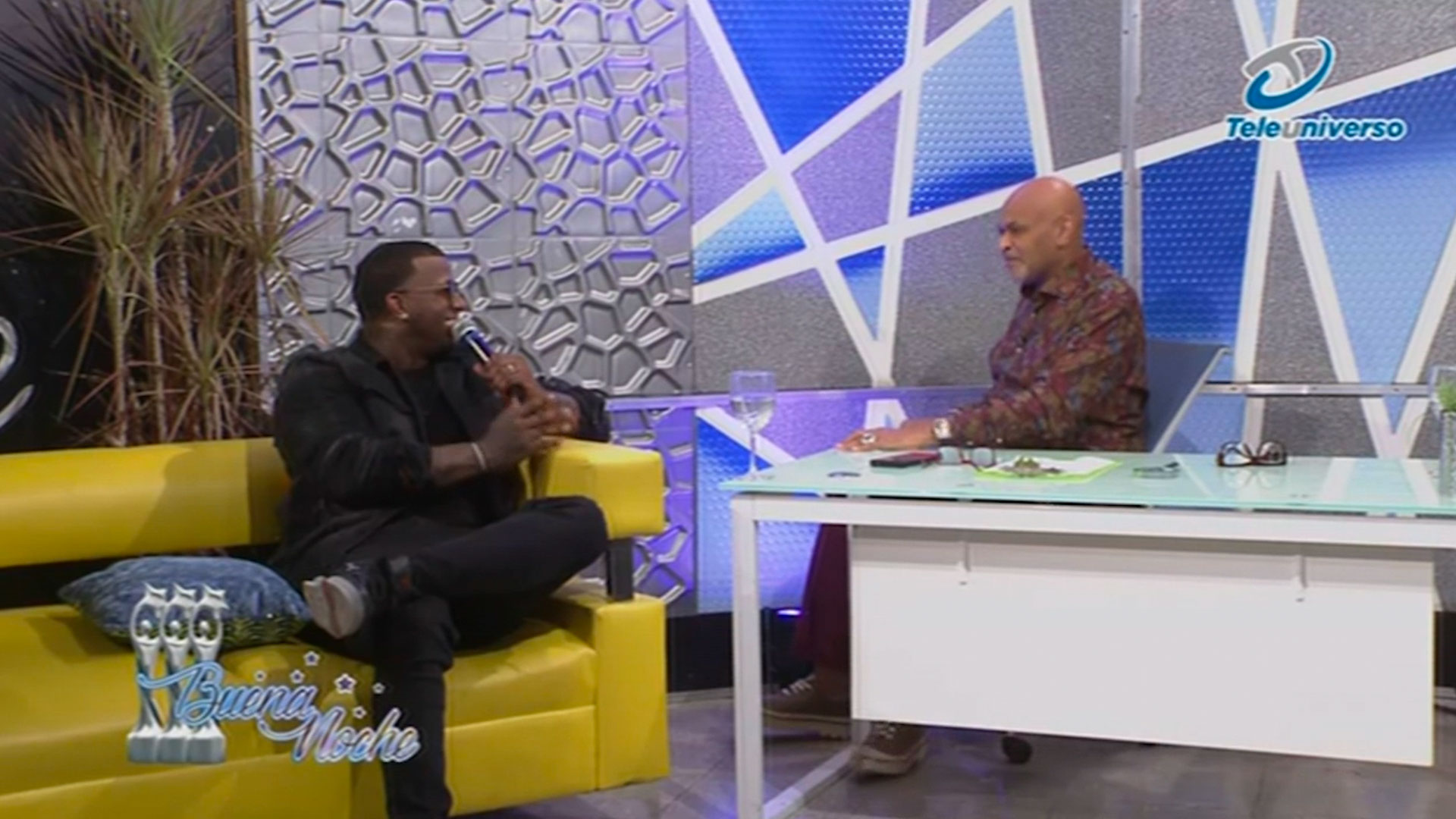 Entrevista A Crazy Desing En | Buena Noche