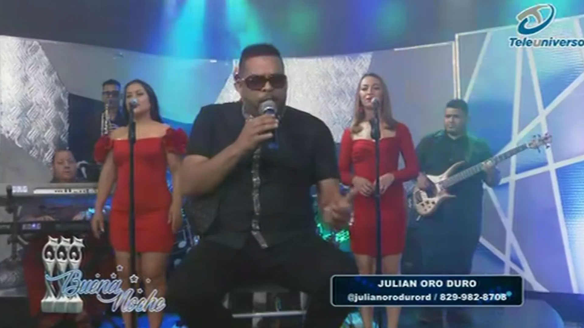 Presentación Musical De Julian Oro Duro En | Buena Noche