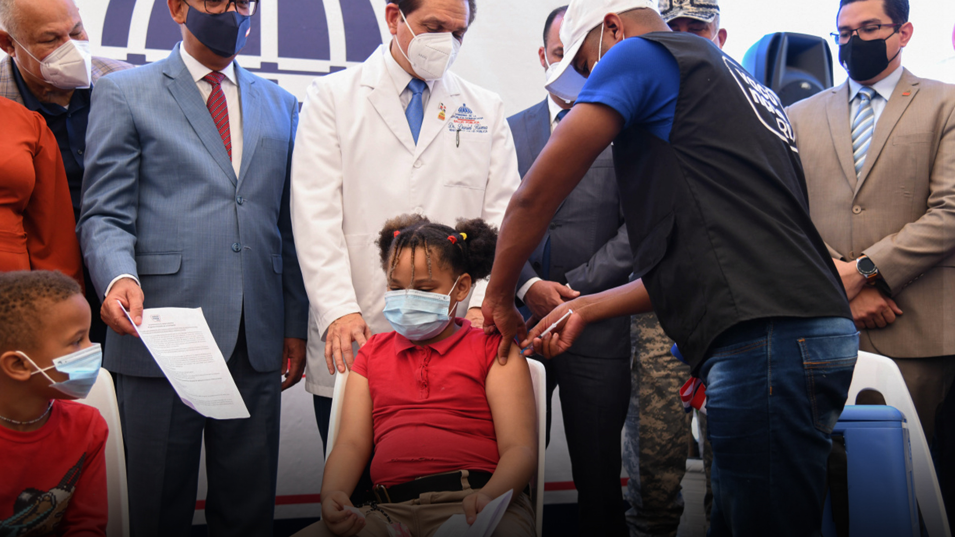 ¡Piden Aprobar Préstamo De 39 Millones De Dólares Para Vacunar Niños! 