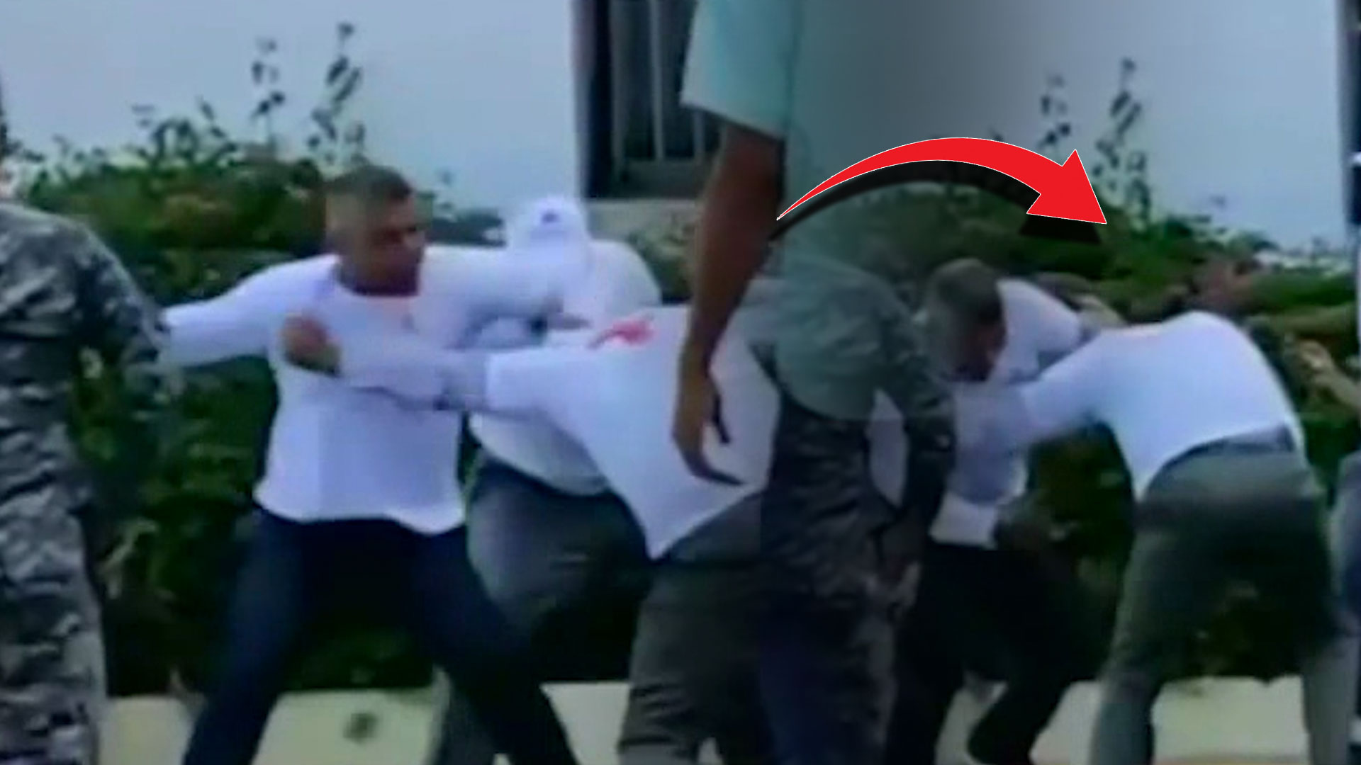 ¡Terrible Enfrentamiento! Para Poder Tomar El Control De La Cruz Roja 