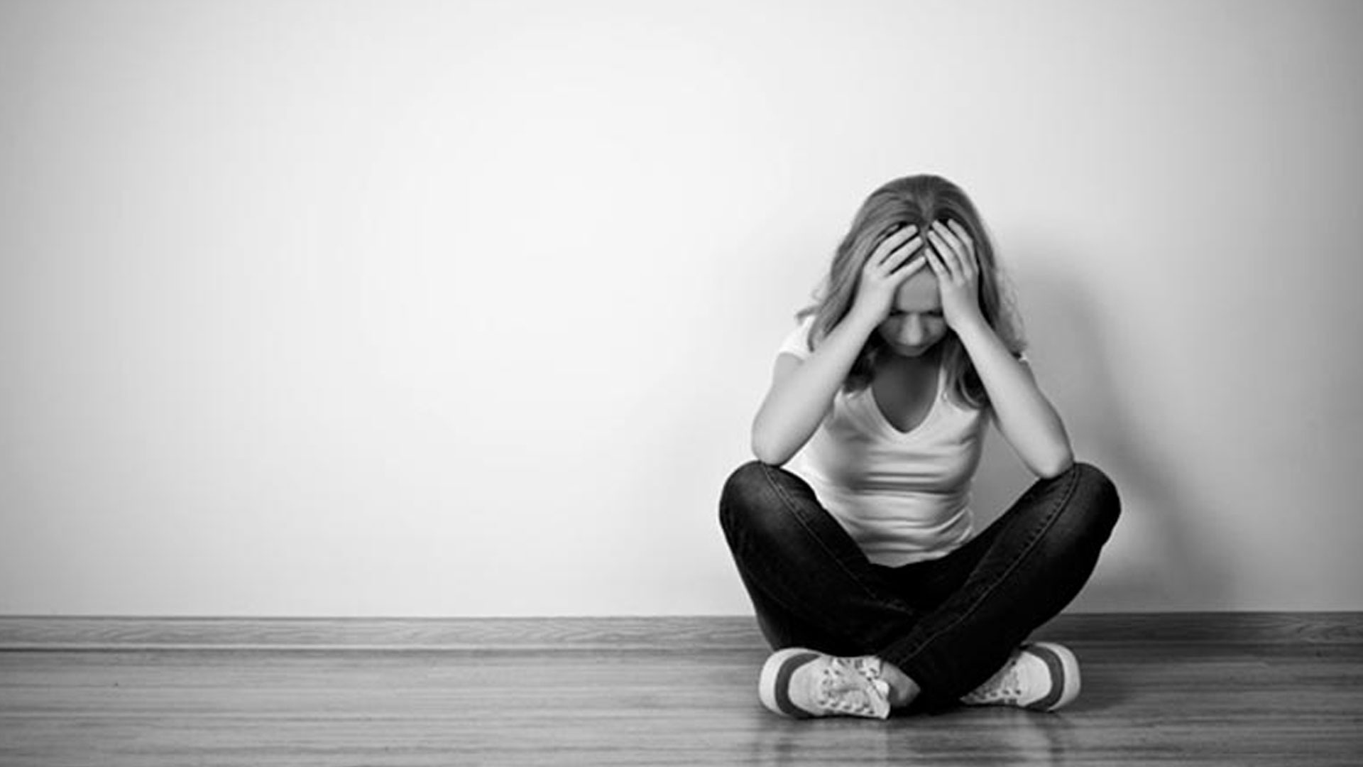 Jóvenes Más Infelices Que Nunca Por Preocupaciones Con Su Futuro Y Su Físico  