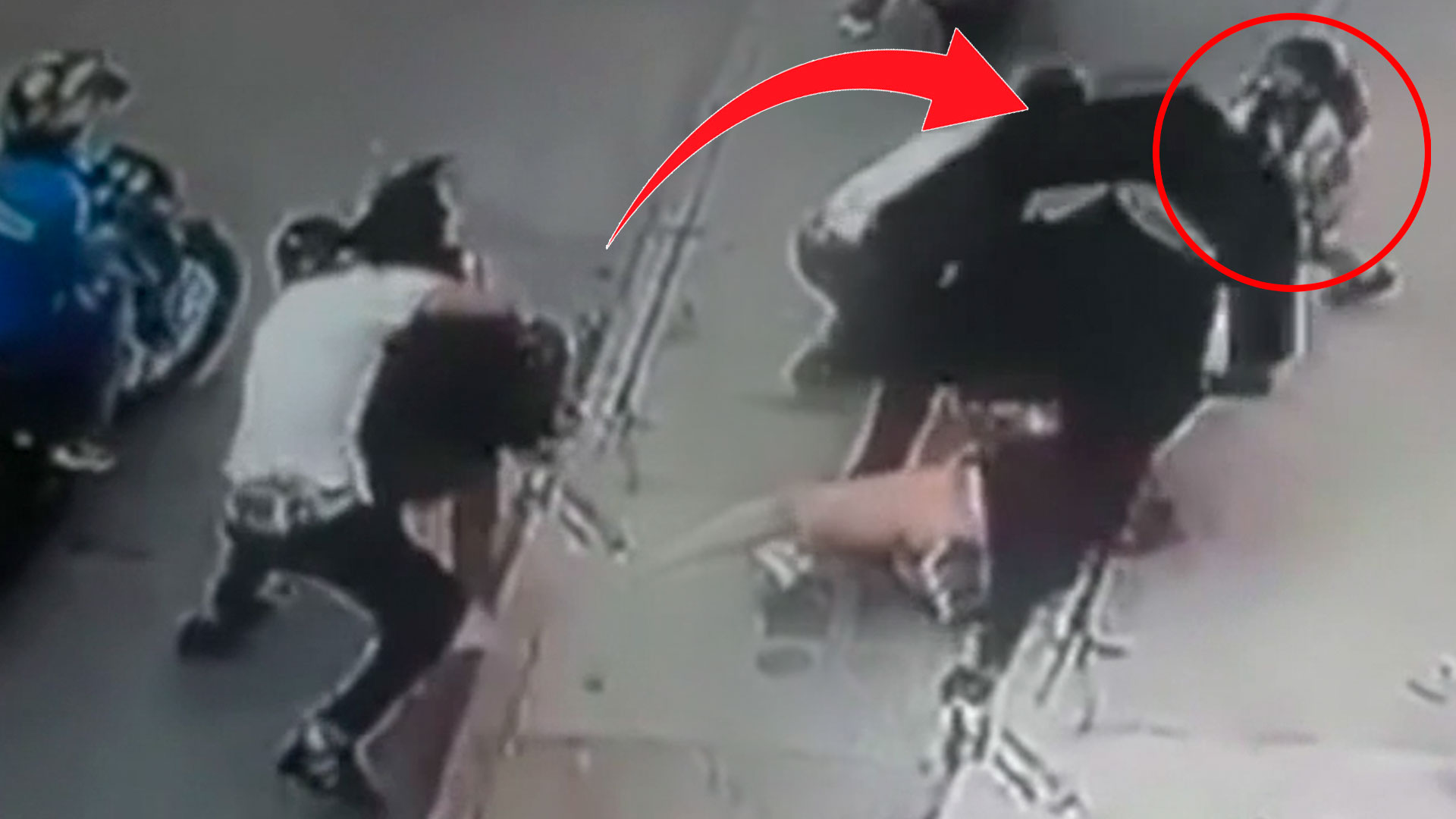 Madre Es Salvada Por Su Hijo De 8 Años En Medio De Un Atraco ¡Mira Cómo La Defendió!