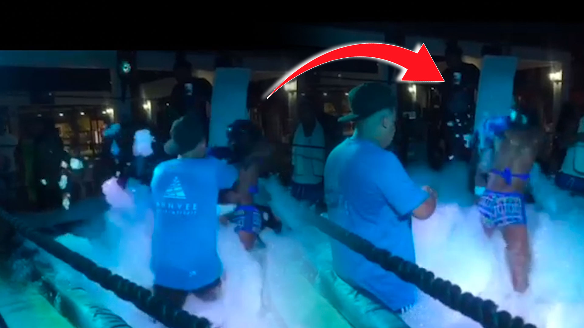 Tremenda Pelea De Mujeres Se Van A “la Trompa” Al Parecer No Se Quería Quedar Así