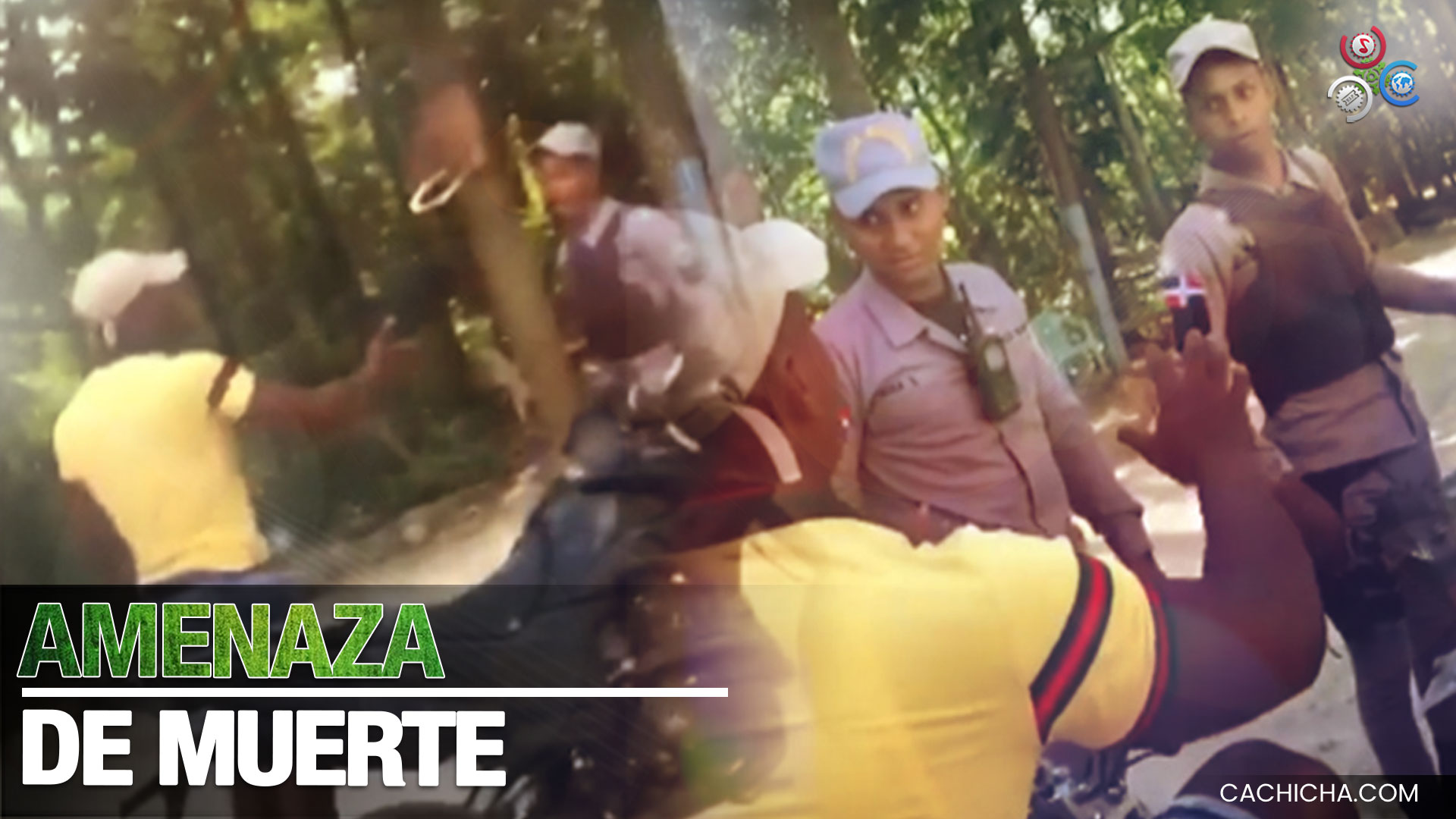 Agente De La Policía Nacional Amenaza De Muerte A Un Civil