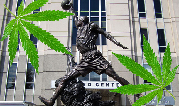 Lluvia De Gozo En Chicago Ya Pueden Comprar Marihuana Libremente