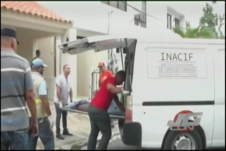 Sorprenden Haitiano Que Se Metió A Robar A Una Casa Con Colín En Mano #Video