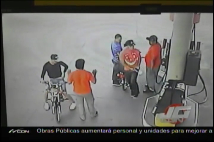 Captado En Cámara Ladrones Realizan Un TOUR Atracando Estaciones De Gasolina #video