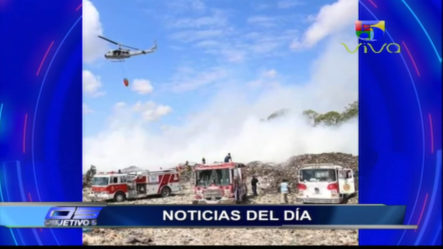 Brigadas Forestales Y Miembros Del Ejército Dominicano Tratan De Controlar Un Incendio En La Provincia De Bahoruco