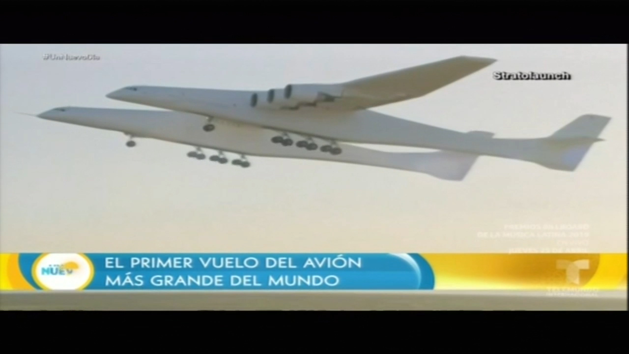El Primer Vuelo Del Avión Más Grande Del Mundo