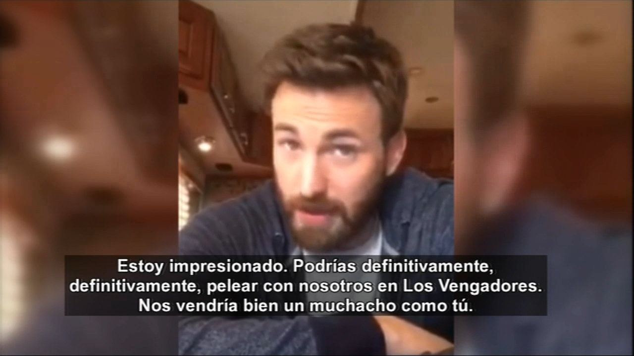 Capitán América De “Vengadores” Invita A Niño Salvadoreño A Luchar Junto A Ellos