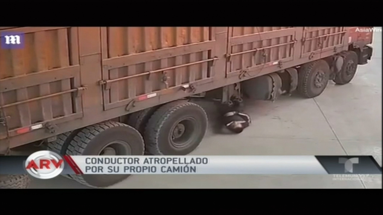 Increíble! Conductor Atropellado Por Su Propio Camión