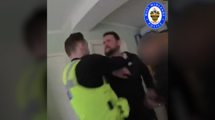Luchador Amenaza Y Estrangula A Un Policía Durante Su Arresto En El Reino Unido