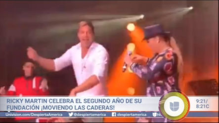 Ricky Martin Celebra El Segundo Año De Su Fundación ¡Moviendo Las Caderas!
