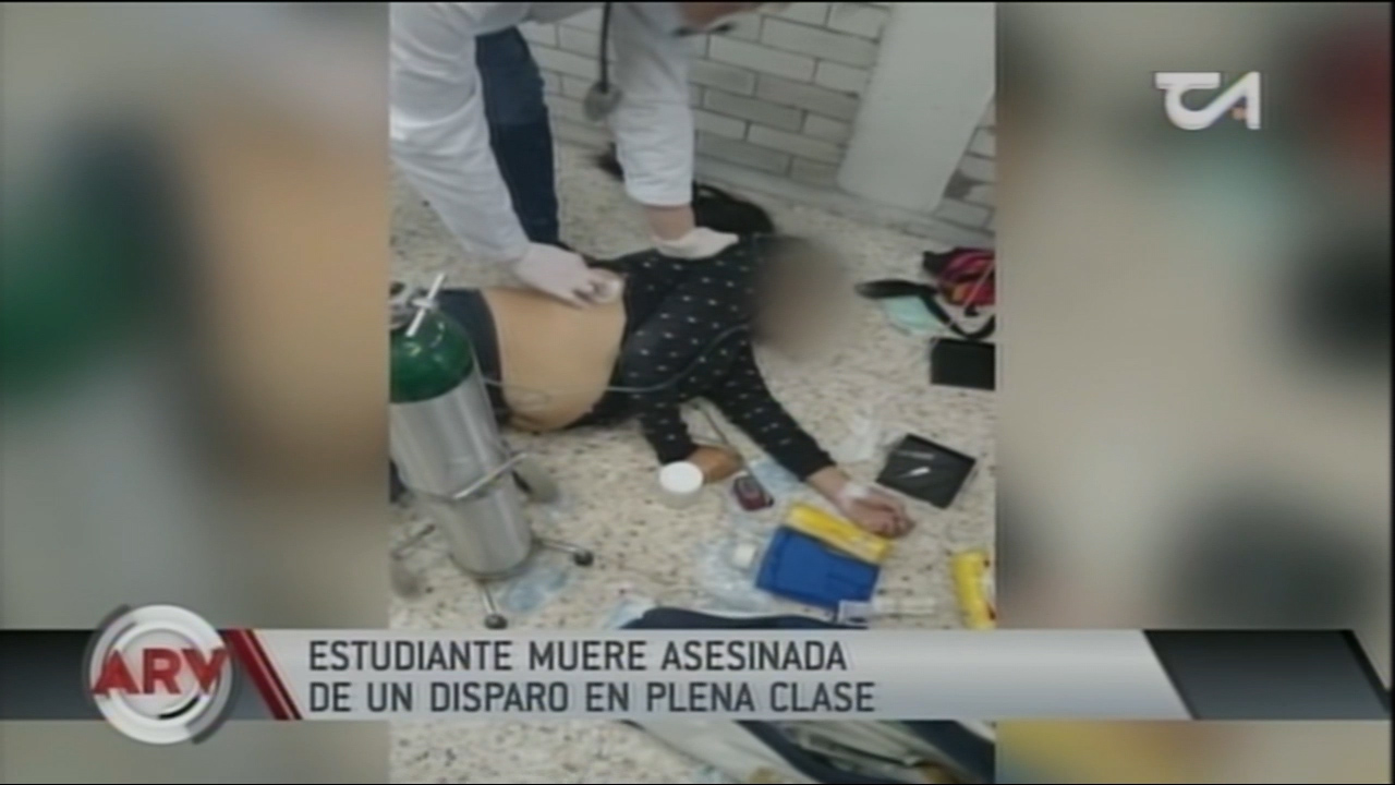 Una Estudiante Muere De Un Disparo En Plena Clase