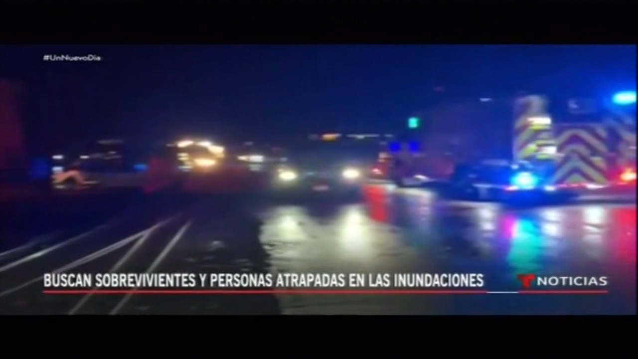 Buscan Sobrevivientes Y Personas Atrapadas En Las Inundaciones