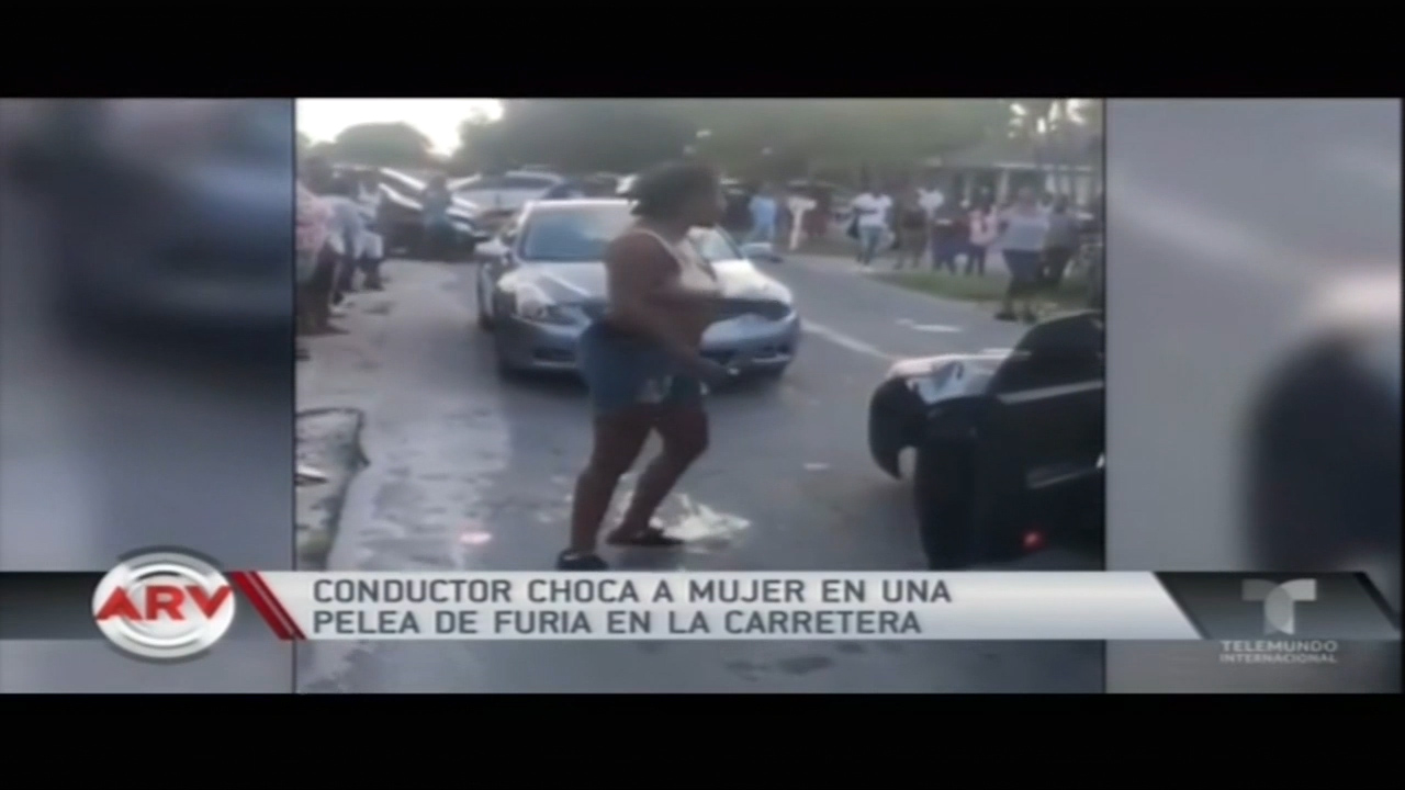 Conductor Choca A Mujer En Una Pelea De Furia En La Carretera