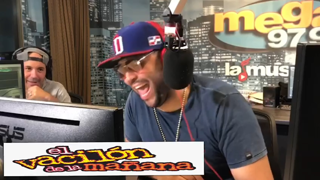 Broma A Fanática De Romeo Santos, En El Vacilón De La Mañana De La Mega 97.9 New York