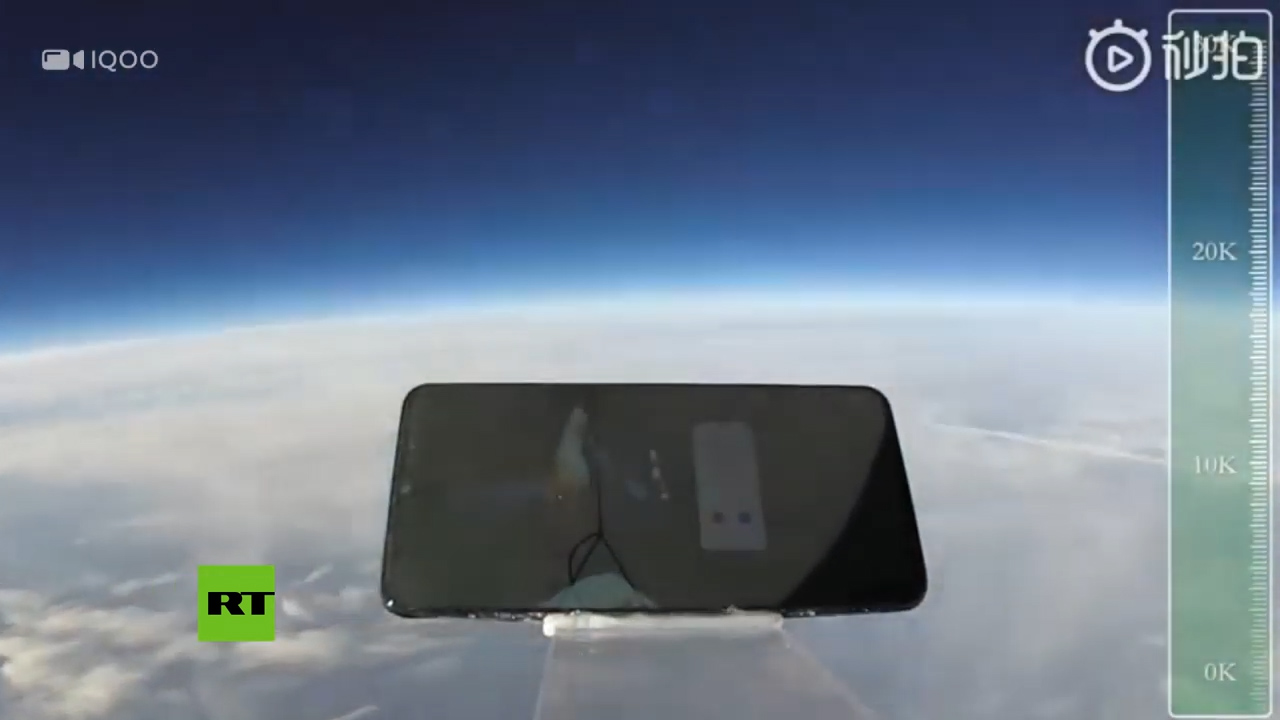 Mira Como Realizan Una De Las “Pruebas De Calidad” De Un Smartphone Chino