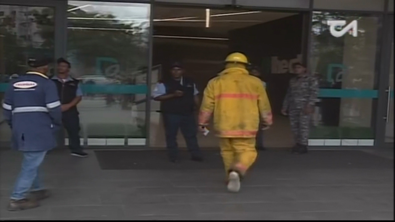 Apagan Incendio Plaza Downtown Plaza Center