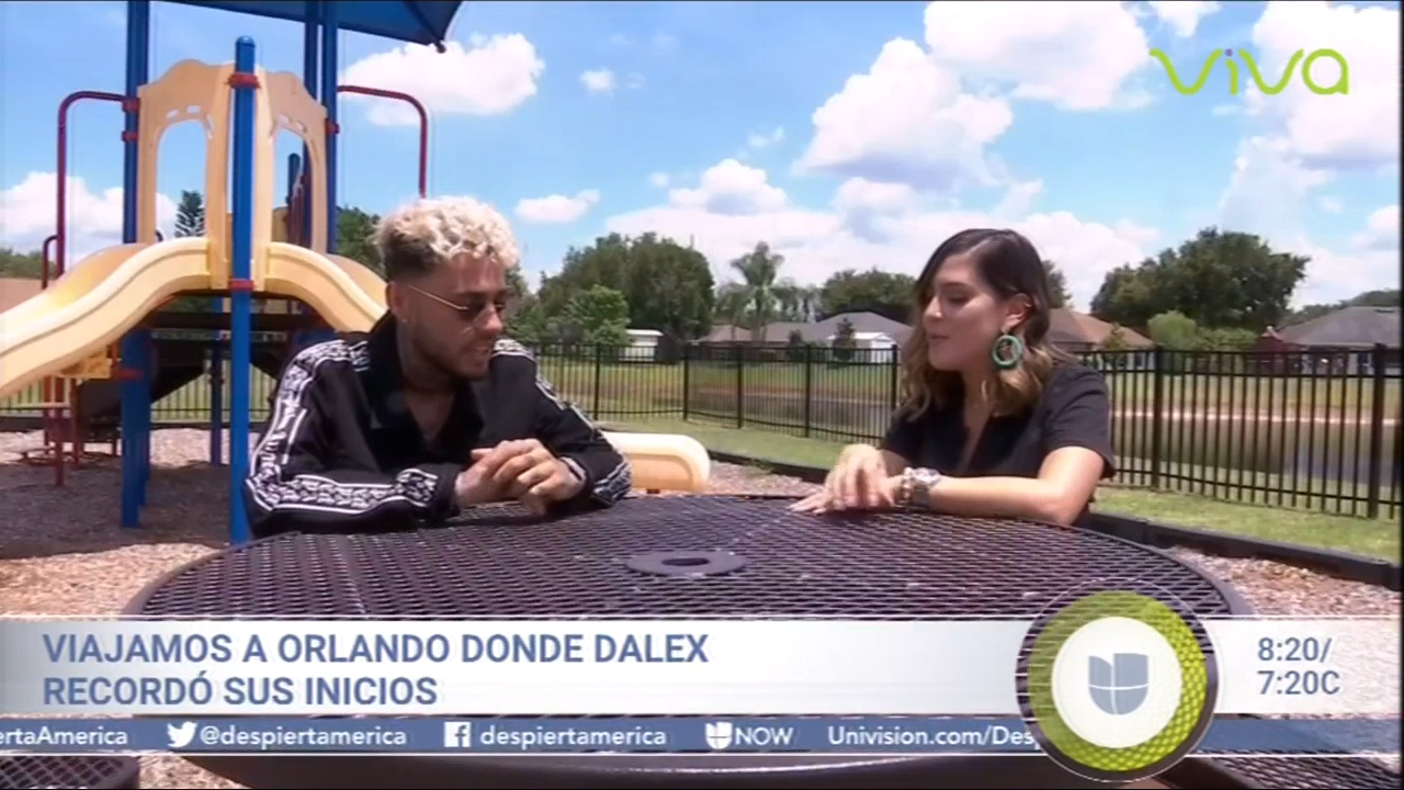 “La Historia De Dalex” De Homeless Y Barbero A Cantante En Premios Juventud