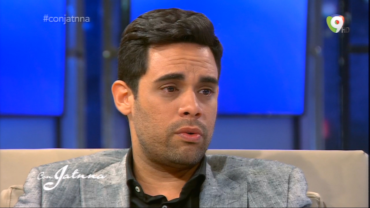 Así Se Puso Albert Mena En Esta Entrevista Con Jatnna Tavárez