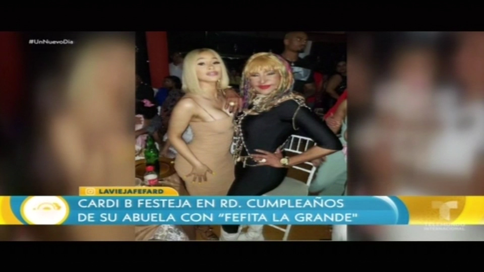 Cardi Festeja En RD. El Cumpleaños De Su Abuela Con Fefita La Grande