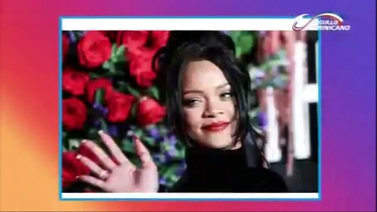 La Cantante Rihanna Se Une A Las Celebridades Que Lanzan Su Libro Autobiográfico