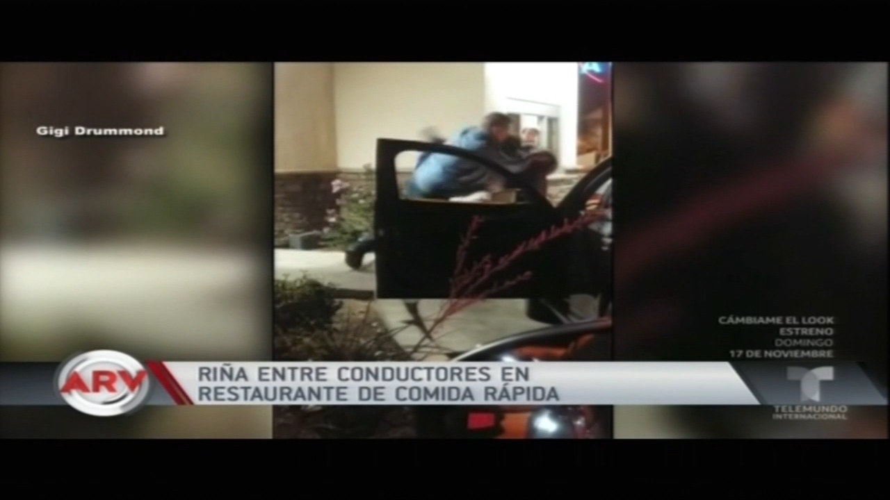 Riña Entre Conductores En Restaurante De Comida Rápida