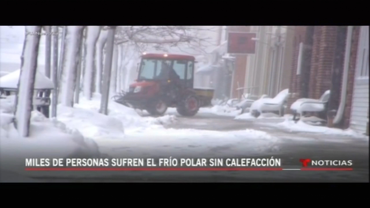 Miles De Personas Sufren El Frío Polar Sin Calefacción
