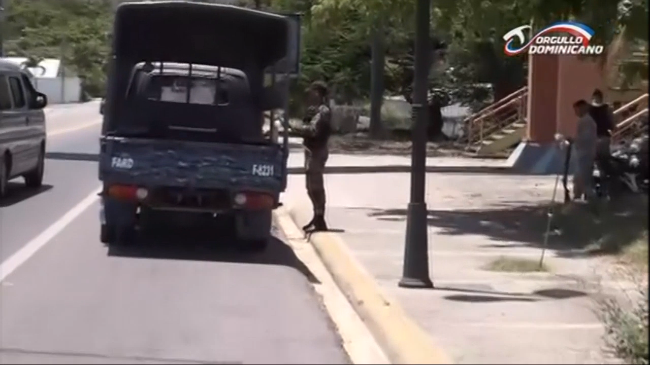 Se Reduce El Número De Agentes De La Policía Y El Ejército En La Entrada De Puerto Plata