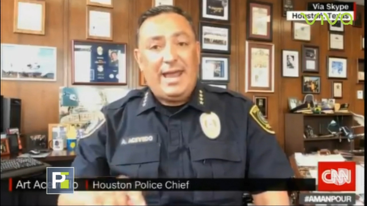 Jefe De La Policia De Houston Manda A Callarse La Boca A Trump