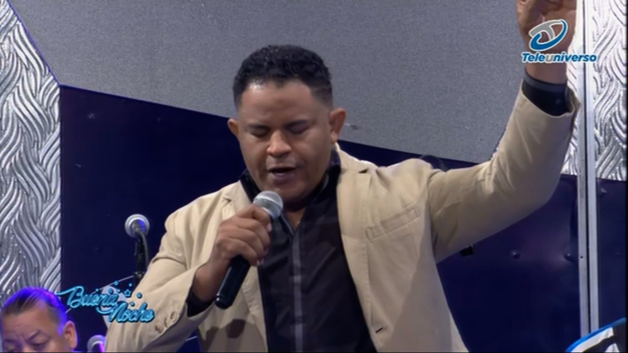 Presentación Del Artista Cristiano Jose Luis Castro En | Buena Noche