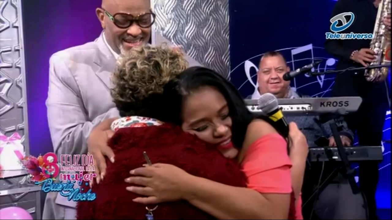 La Esposa Del Cocodrilo (Doña Loly) Envía Un Gran Mensaje A Las Mujeres Y Hace Un Gran Regalo En | Buena Noche