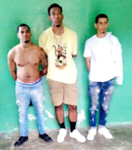 Arrestan a tres individuos por secuestrar a un hombre y exigir RD$200 mil pesos