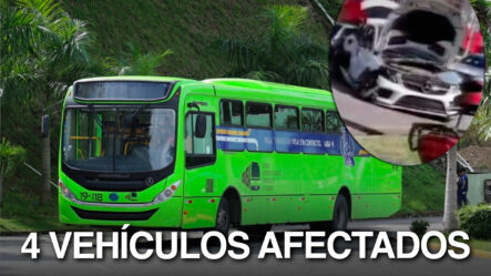 Accidente Deja Al Menos 4 Vehículos Afectados Entre Ellos Una OMSA En Santiago